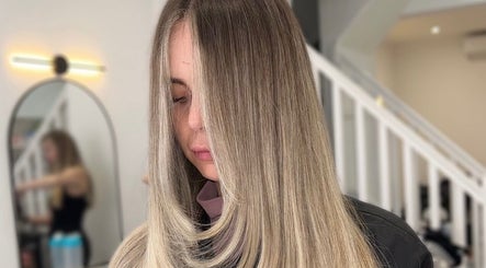 Mark Reed Hair image 3