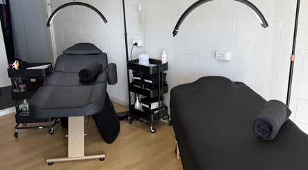 Studio Julia Good God | Brows and Beauty Studio