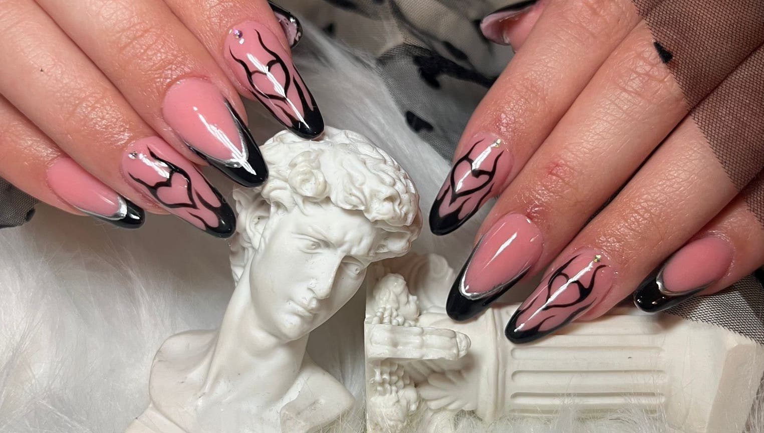 Diseño de uñas artísticas de Joselin Rodríguez Studio en New Jersey, Long Branch, EC.