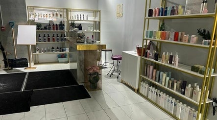 SK Hair Salon imagem 3