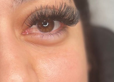 Close-up of styled eyelashes at Aura Lounge Aesthetics in London, England, GB.