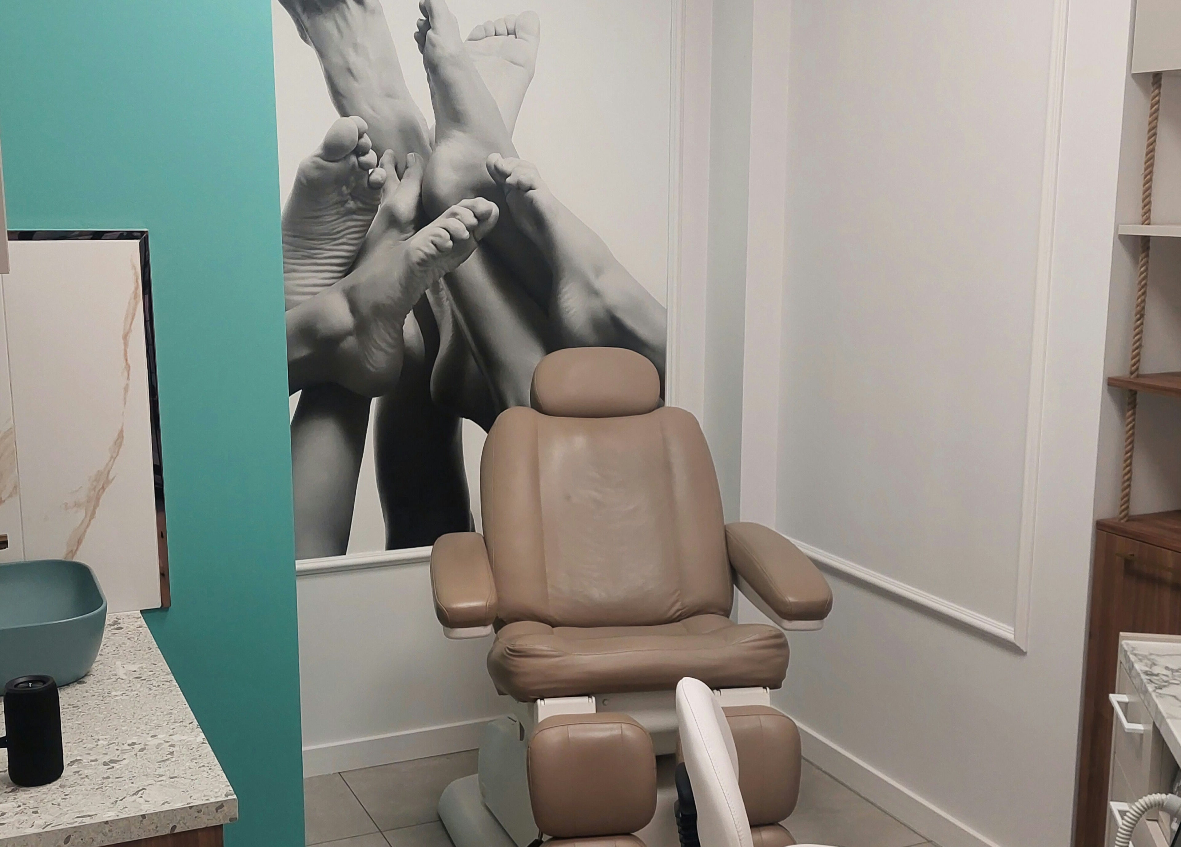 Komfortowy fotel w Medic 4 Foot Profesjonalnie Dla Stóp, Łódź, Łódzkie, PL; relaksacyjna atmosfera.