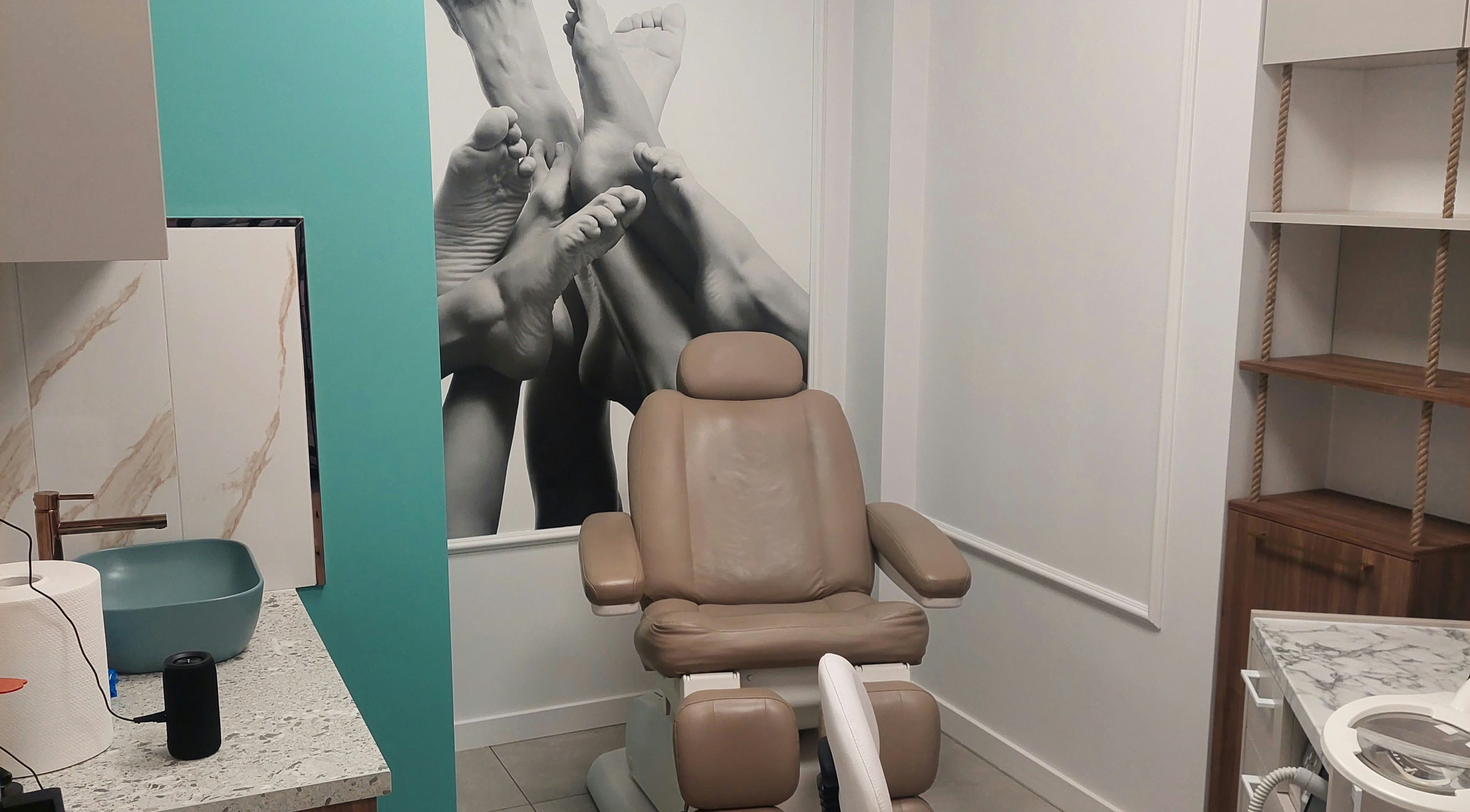 Komfortowy fotel w Medic 4 Foot Profesjonalnie Dla Stóp, Łódź, Łódzkie, PL; relaksacyjna atmosfera.