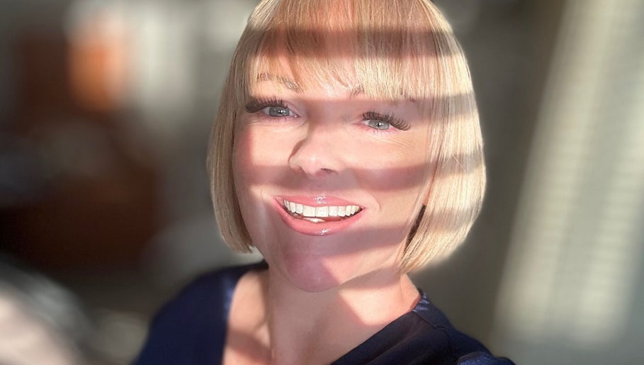 The Pearly Bright image 1