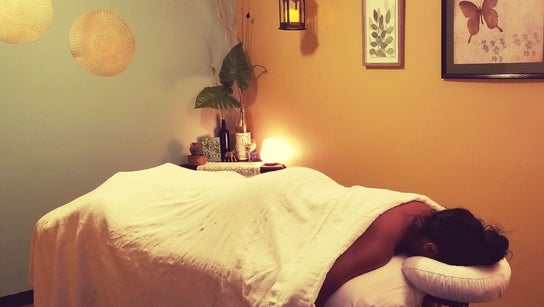 Latisa at Oasis at the Mill / Massage