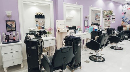 Freesia Beauty Center