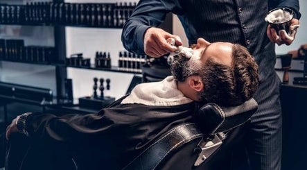 Monkey Barber
