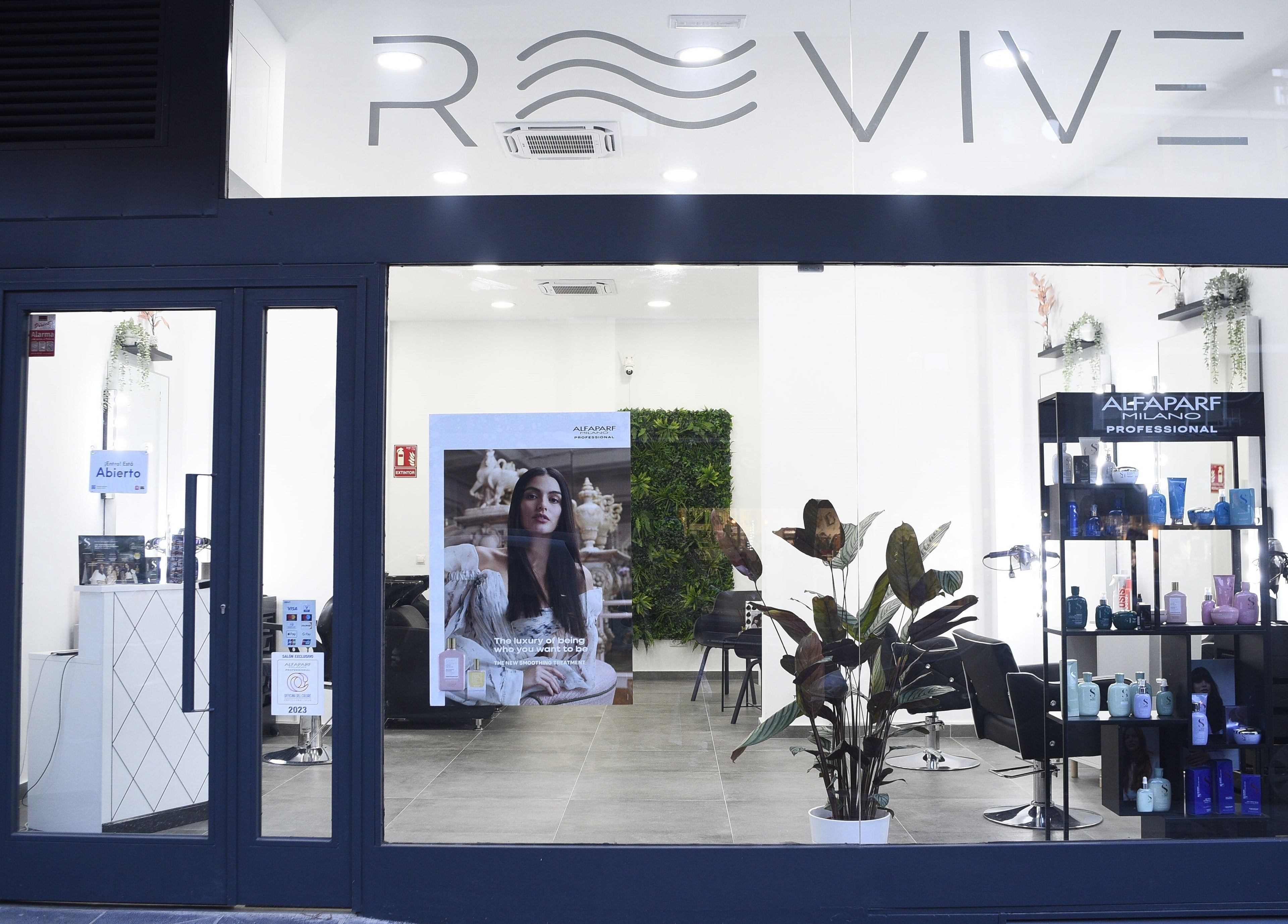 Fachada de Revive, belleza y bienestar en Madrid, Comunidad De Madrid, ES.