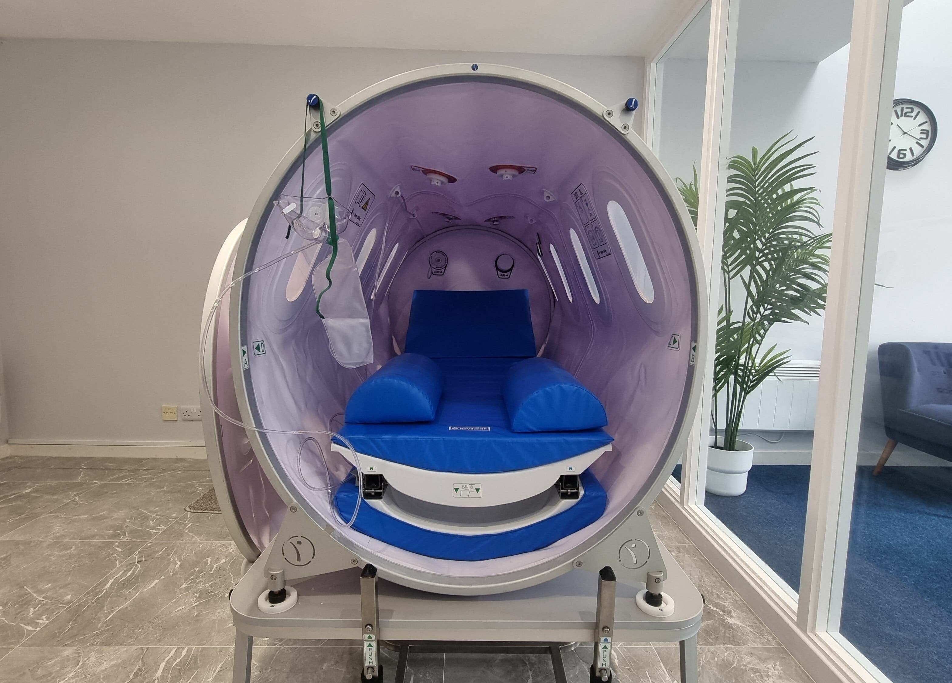 Modern hyperbaric chamber at HyperHealth Ltd., Ayr, Scotland, GB for advanced wellness therapy.