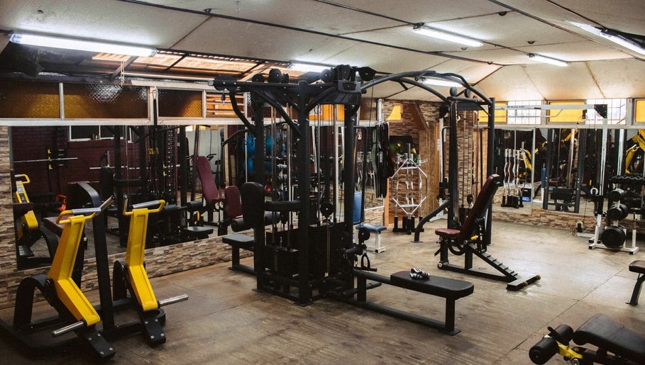 Gimnasio Stylo image 1