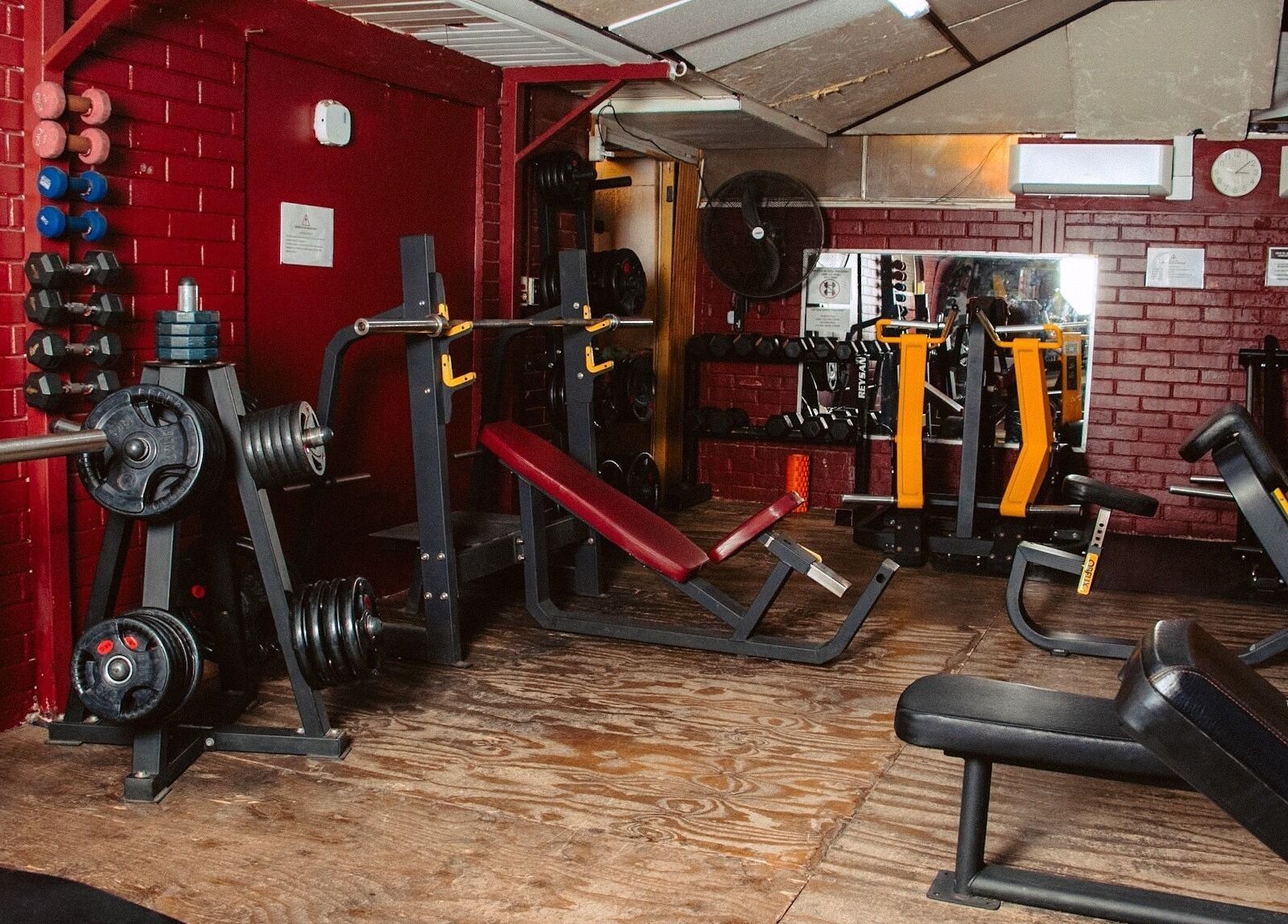 Equipos modernos en Gimnasio Stylo, Maipú, Región Metropolitana, CL. Ambiente perfecto para un buen entrenamiento.