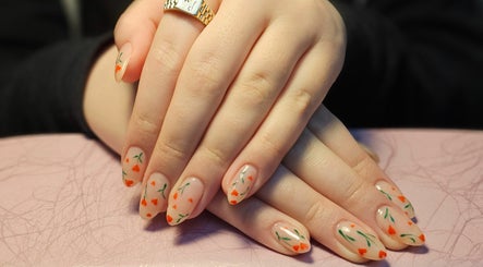 Nails by Jemma slika 2