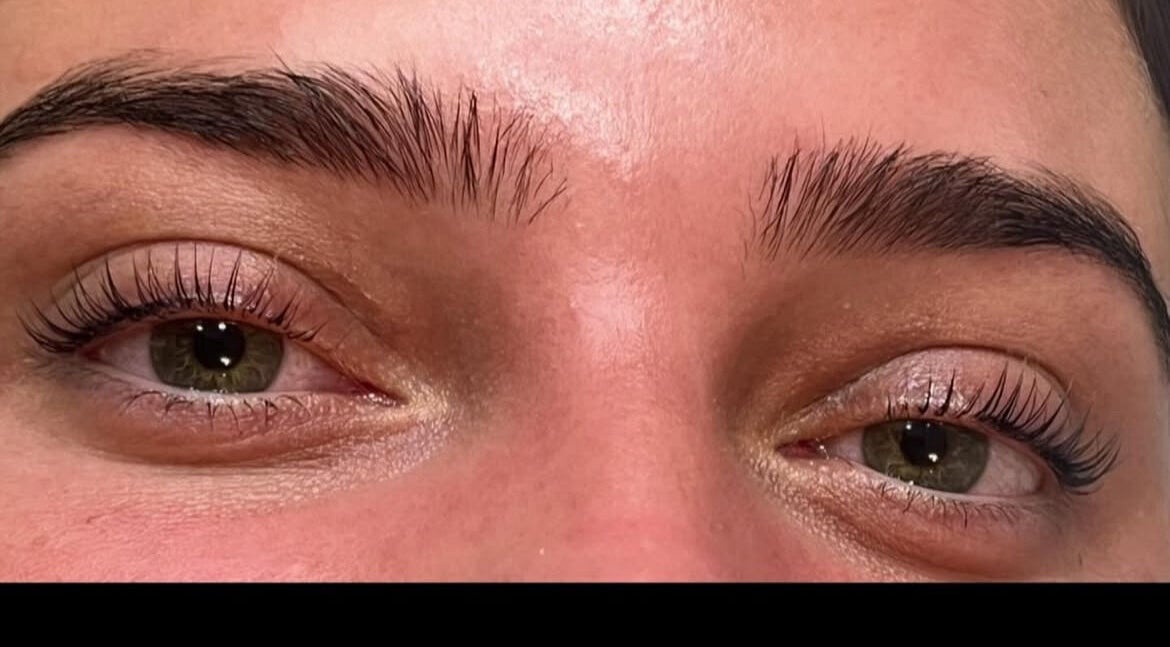 Groomed eyebrows at SC Beauty, Limerick, County Limerick, IE showcasing expert beauty care.