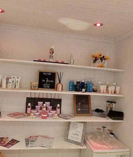 Imagen 2 de The Massage and Beauty Room