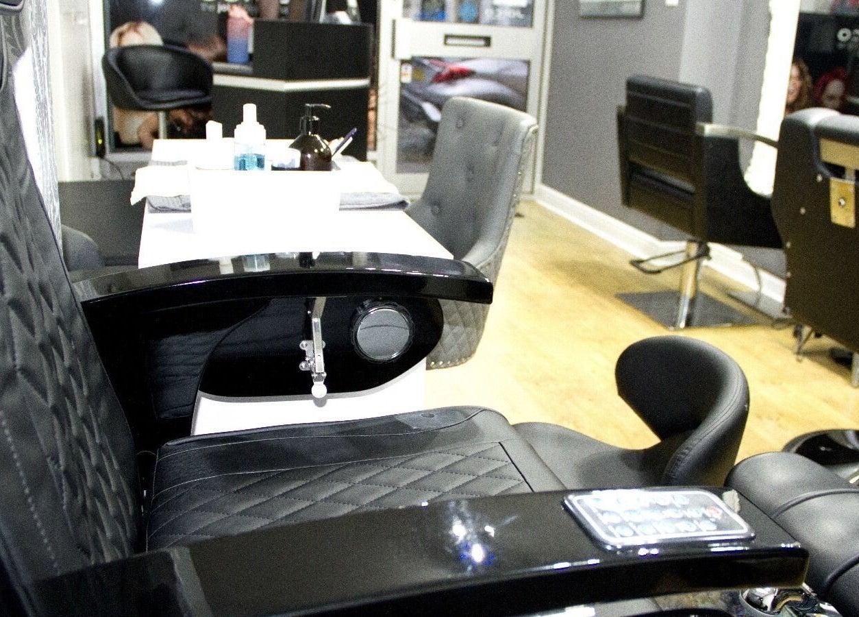 Comfortable and stylish salon chairs at Glow Beauty Works, Dartford, England, GB offer a premium experience.