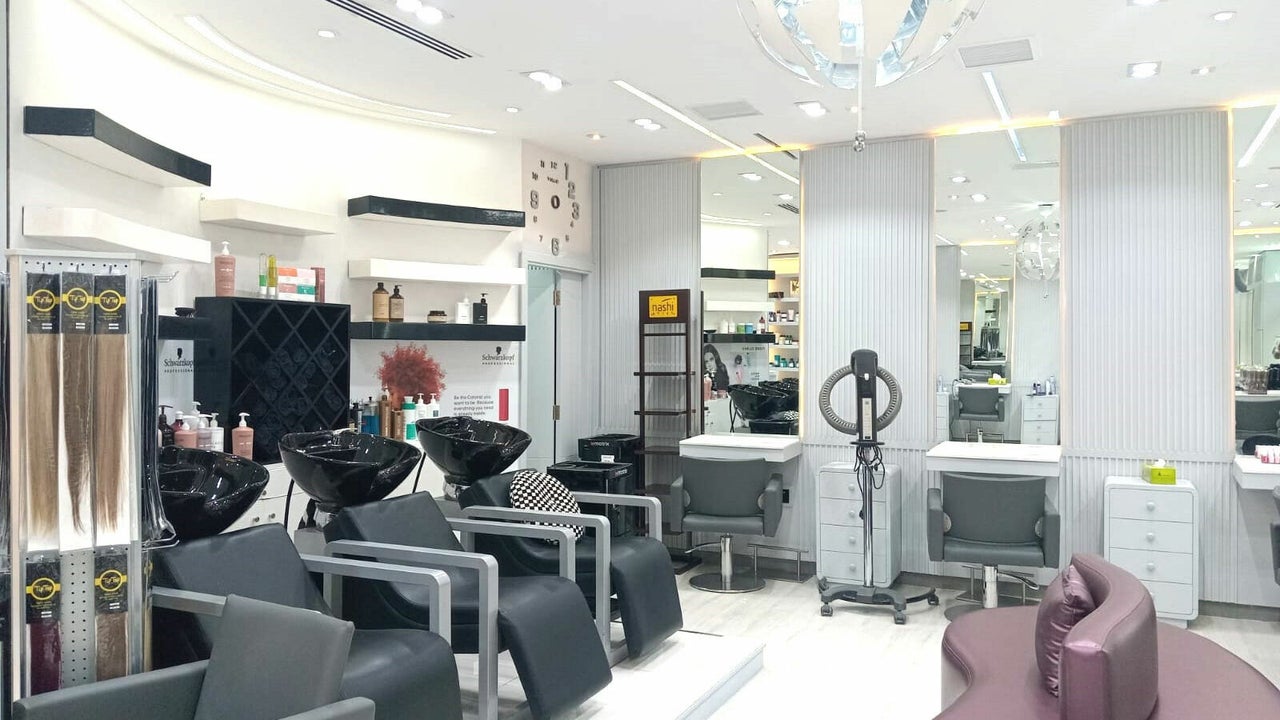 BLOW DRY IN DUBAI MARINA FOR 65 AED