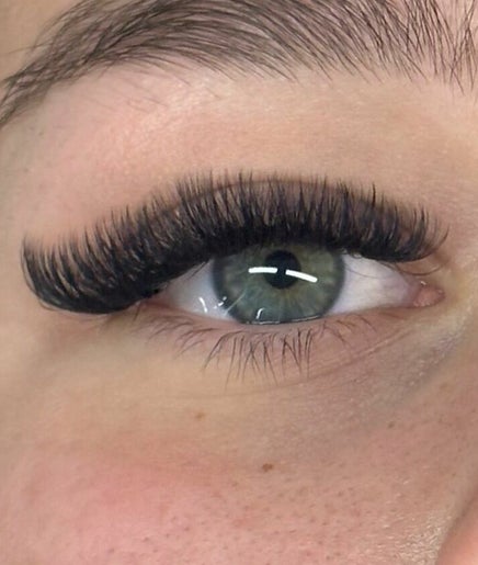 MORGLAM Lashes and Beauty image 2