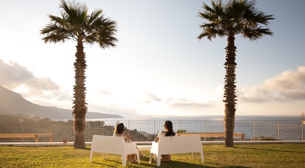 La Blanca Resort & Spa