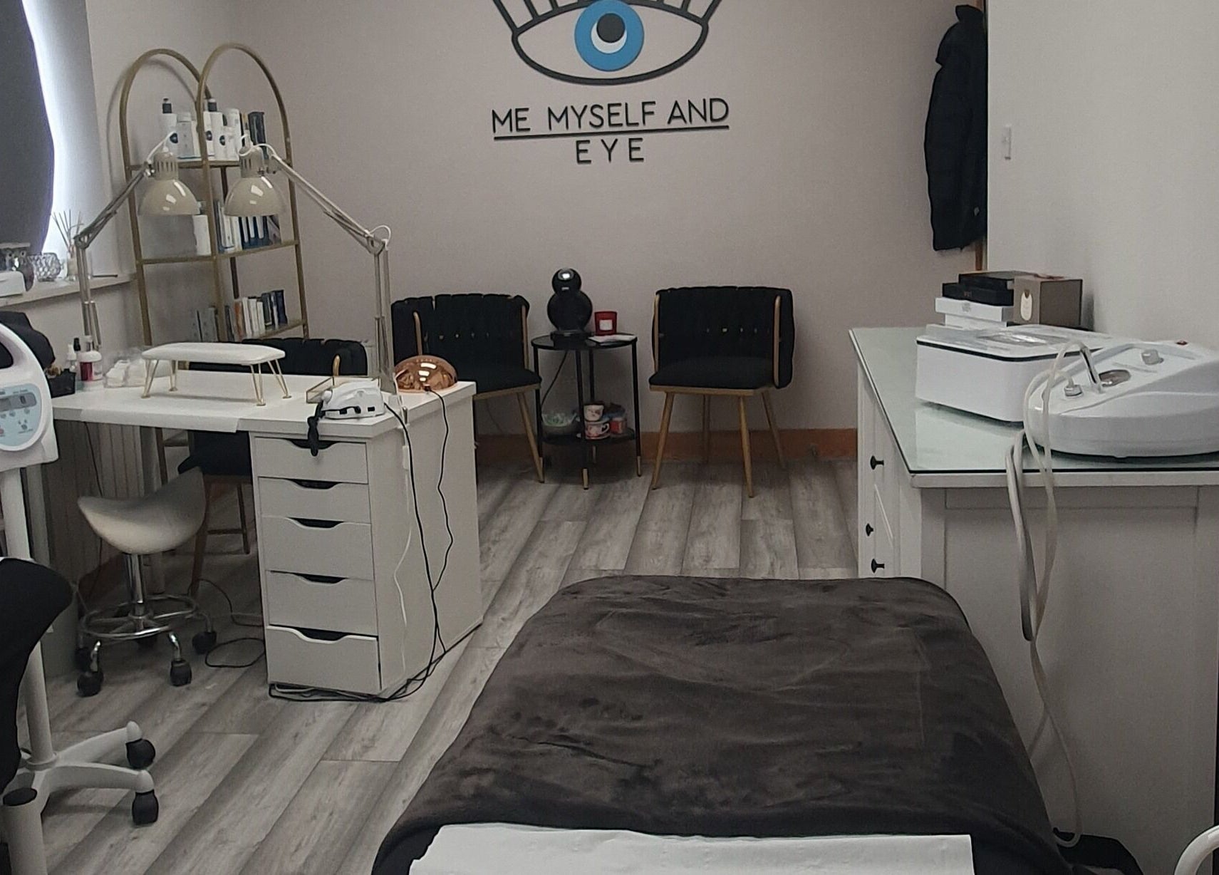 Interior of Me Myself And Eye spa room in Dublin, County Dublin, IE with beauty treatment setup.