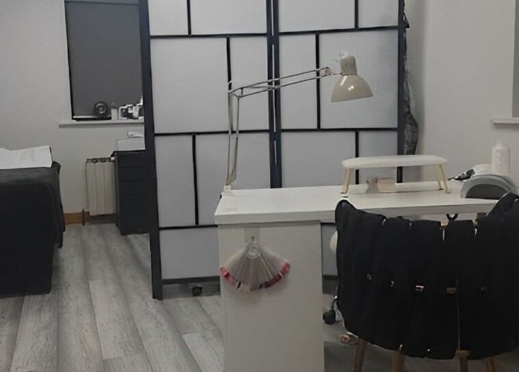 Modern beauty room at Me Myself And Eye, Dublin, County Dublin, IE featuring a sleek treatment setup.