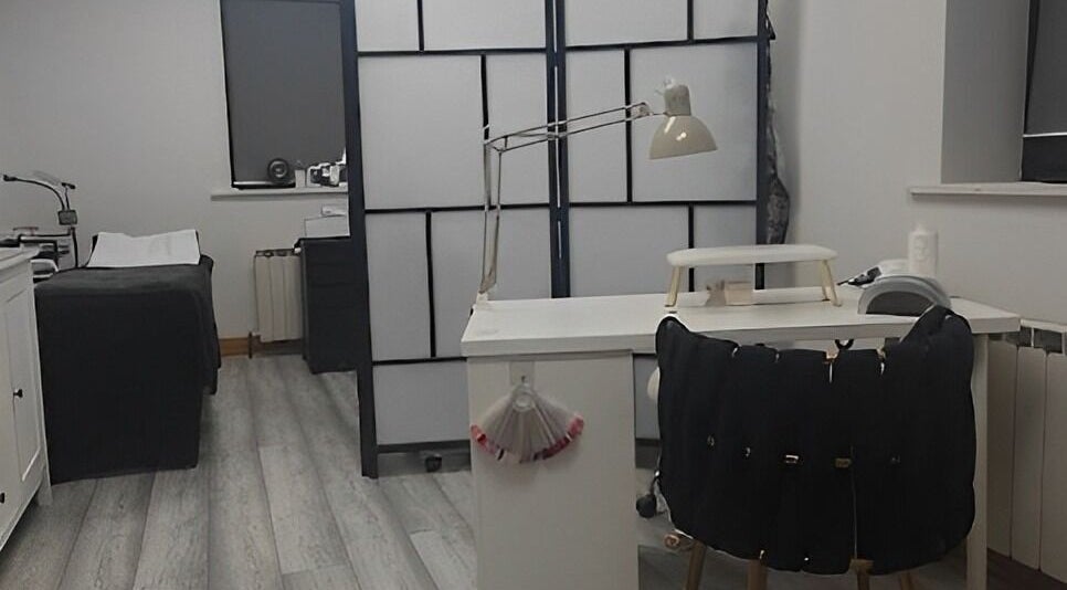 Modern beauty room at Me Myself And Eye, Dublin, County Dublin, IE featuring a sleek treatment setup.