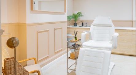 Luxurious treatment chair at The Skin Studio, London, England, GB. Modern spa ambiance.