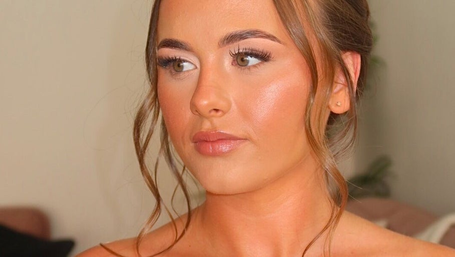 Natural makeup look by Aroha Makeup in Cwmbran, Wales, GB, highlighting fresh, glowing skin.