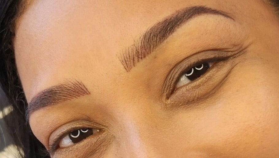 Mirror Mirror Permanent Makeup and Beauty image 1