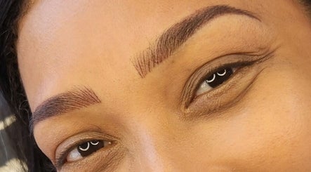 Mirror Mirror Permanent Makeup and Beauty