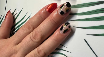 Nailed by Chelsea kép 3