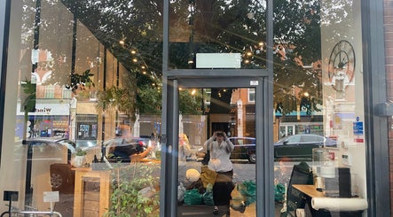 London Lash Lounge Chiswick image 2