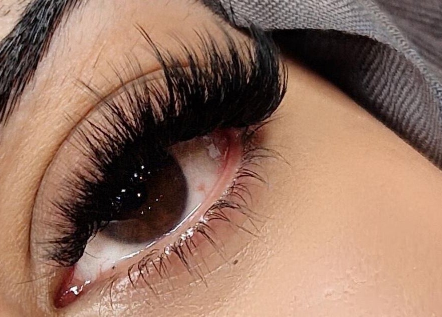 Close-up of stunning lash extensions at London Lash Lounge Ealing in London, England, GB.