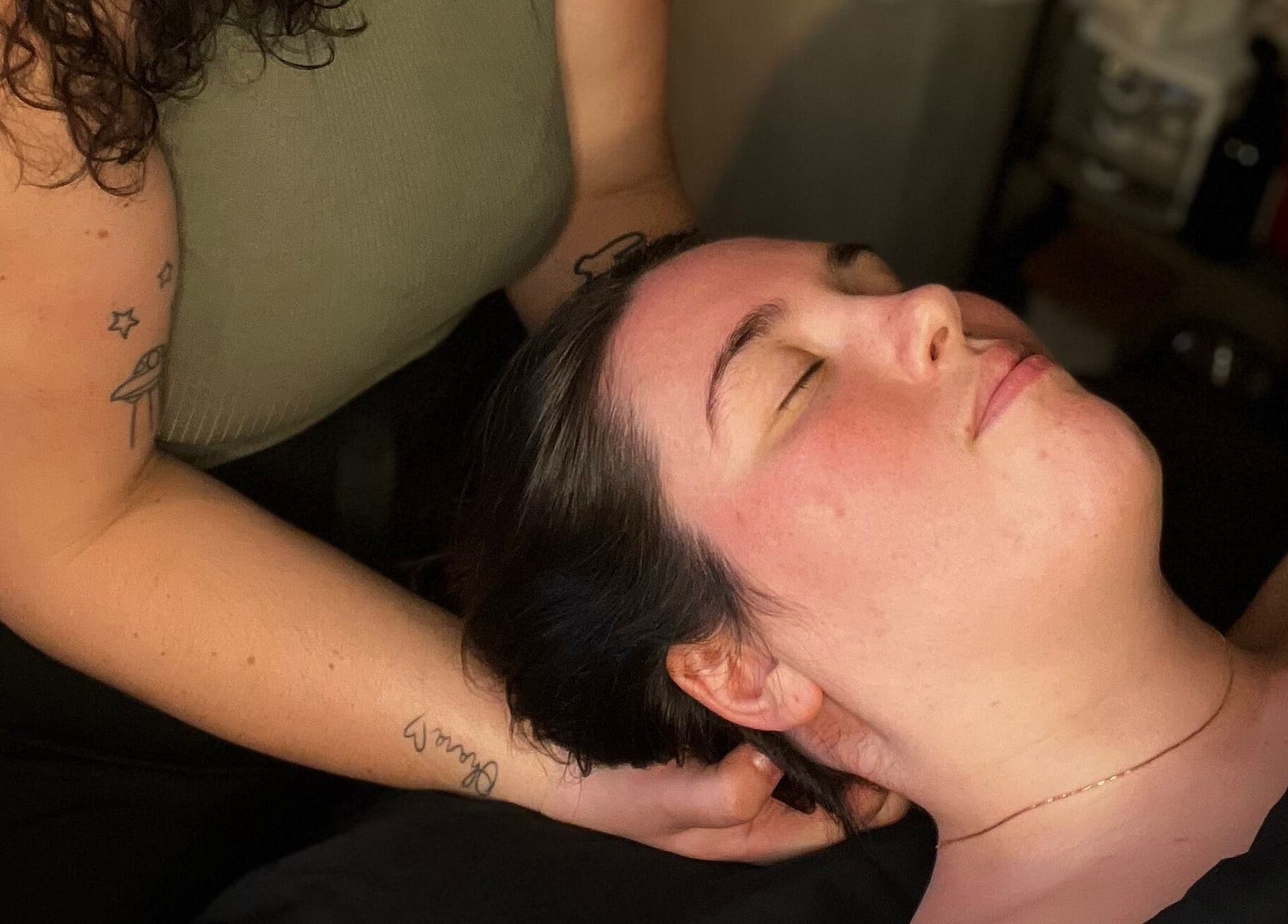 Relaxing massage session at Body By Raquel in Tempe, Arizona, US, enhancing wellness and tranquility.