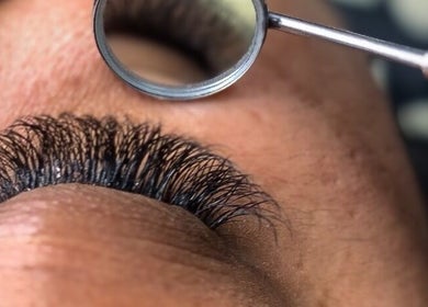Cílios longos e encorpados no Lashes by lovers - São João de Meriti, Rio De Janeiro, Rio De Janeiro, BR.
