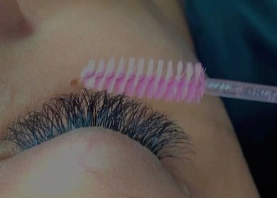 Aplicação de cílios em Lashes by Lovers - São João de Meriti, Rio de Janeiro, BR.