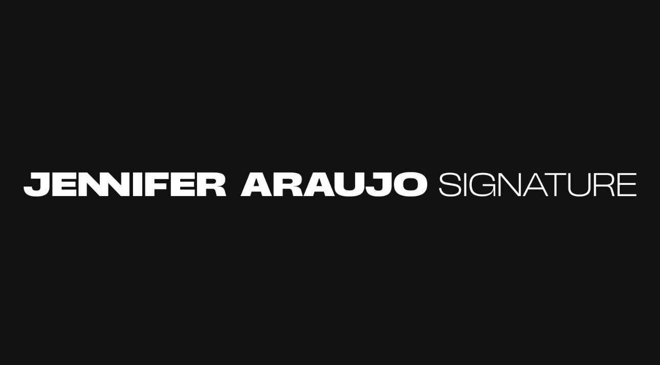 Logotipo de Jennifer Araujo Signature en Caracas, Miranda, VE, sobre fondo negro.