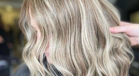 Image de Caitlin Rafferty Hairdressing 2