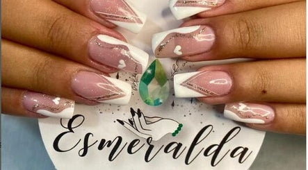 Esmeralda Nailspa image 3