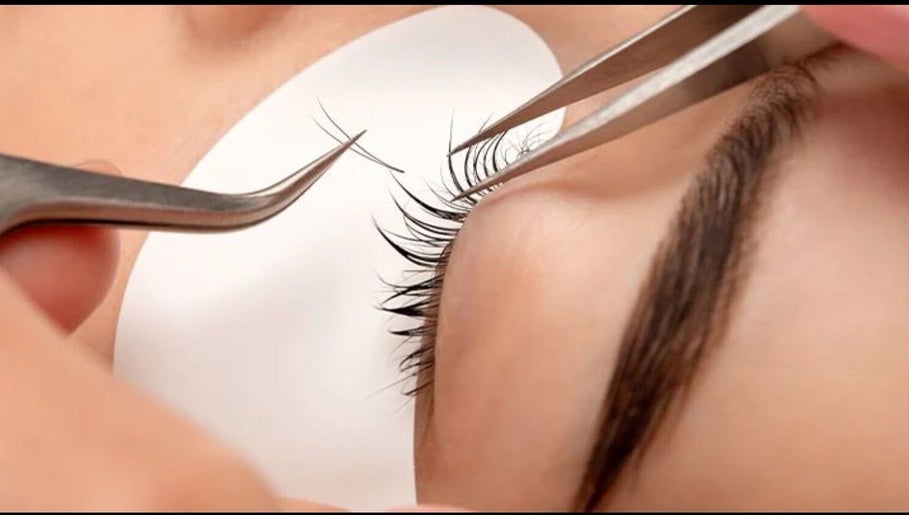 Blink Bar Lashes image 1