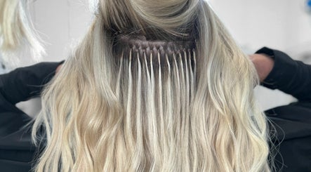 Hair by Callie Bild 3