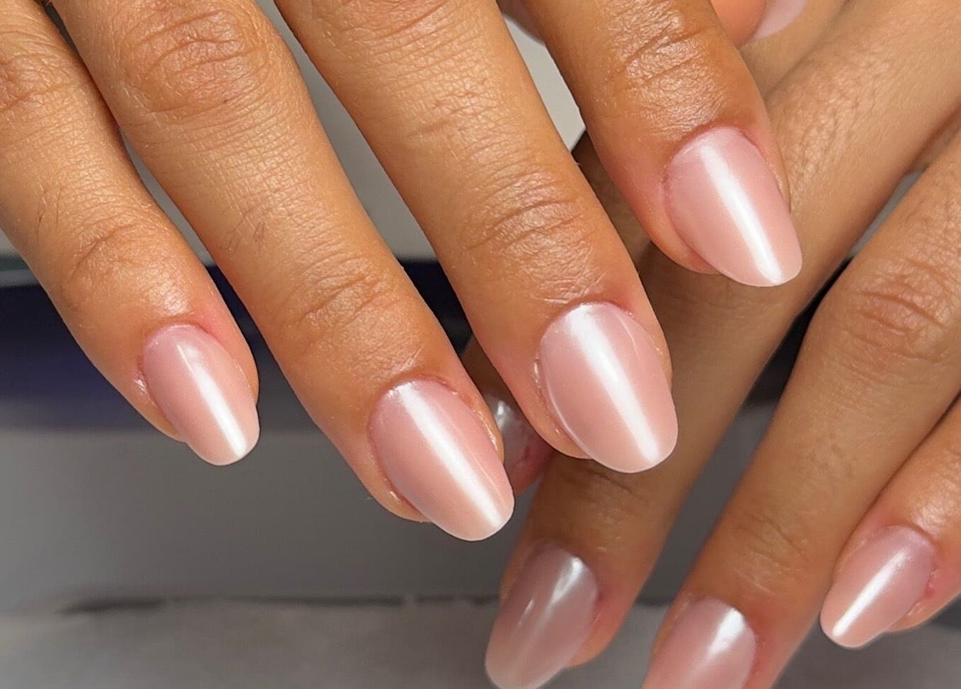 Unhas de gel elegantes no Studio IA | Gel Nails, Lisboa, PT.