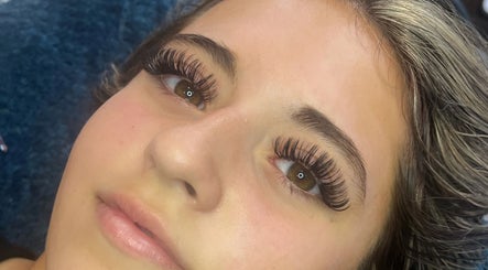 lashes by ashleigh afbeelding 2